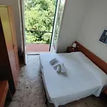 Silvia - Cinque Terre Hotel
