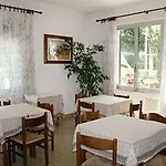 Silvia - Cinque Terre Hotel Framura