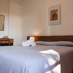 Silvia - Cinque Terre Hotel Framura