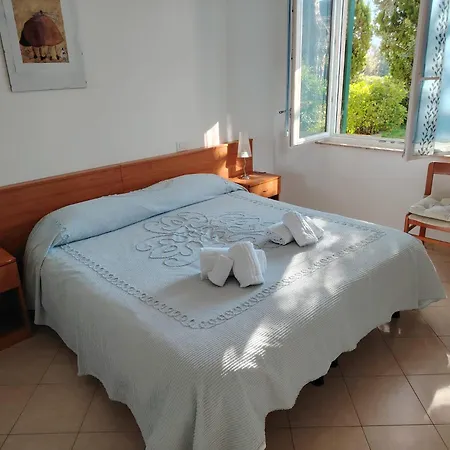 Silvia - Cinque Terre 2*