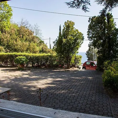 Silvia - Cinque Terre מלון 2*