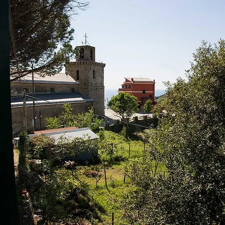 Silvia - Cinque Terre מלון 2*