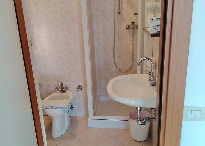 Hotell Silvia - Cinque Terre 2*