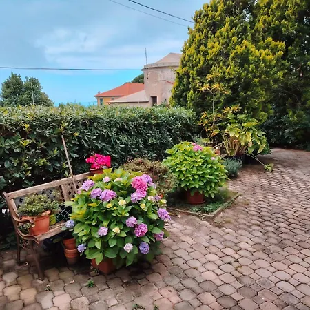 Silvia Hotel Framura