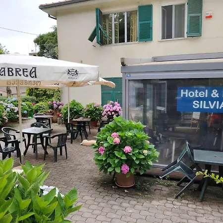 Silvia - Cinque Terre Hotel