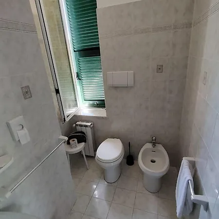 Silvia - Cinque Terre 2*