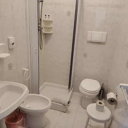Hotell Silvia - Cinque Terre Framura