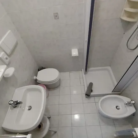 Silvia - Cinque Terre 2*