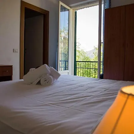 Silvia - Cinque Terre Hotell 2*