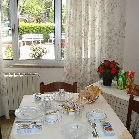 Silvia - Cinque Terre 2*