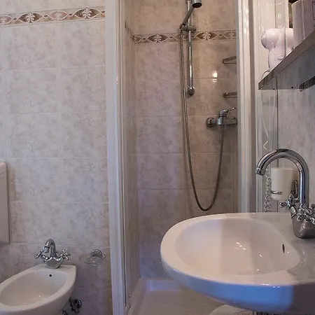 Silvia - Cinque Terre 2*