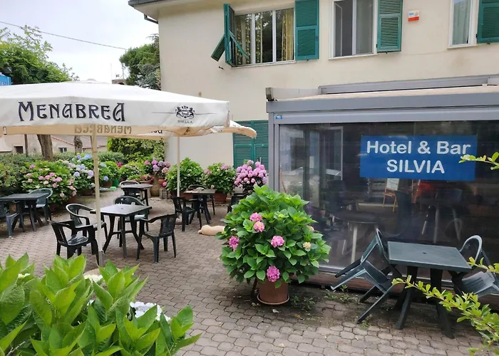 Silvia - Cinque Terre Hotel