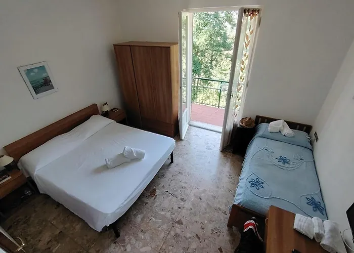 Silvia - Cinque Terre Framura