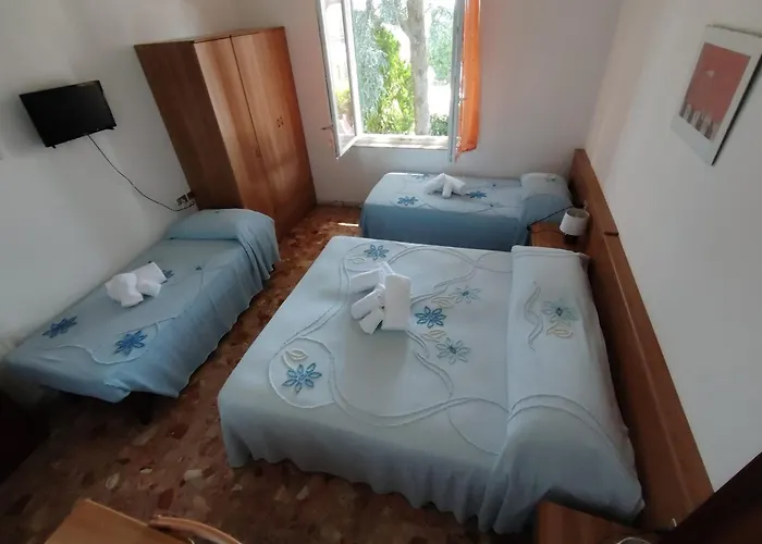 Silvia - Cinque Terre 2* Framura