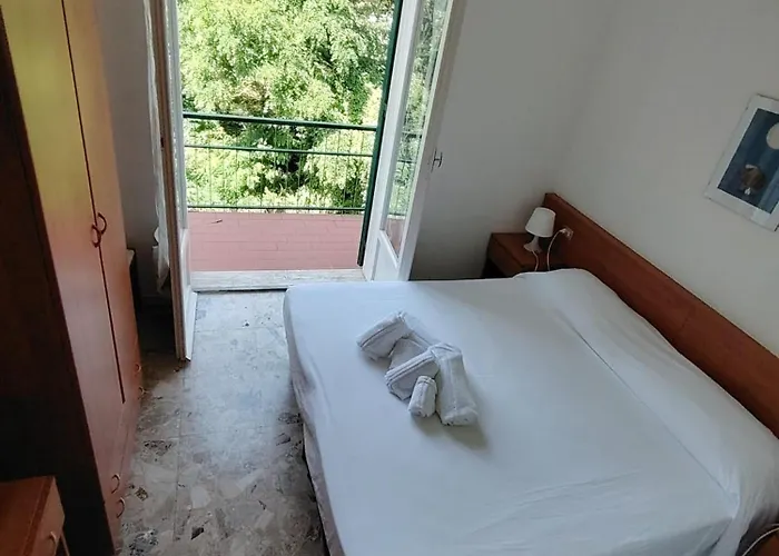 Silvia - Cinque Terre Hotel