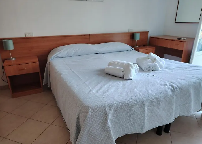 Silvia - Cinque Terre Hotel 2*