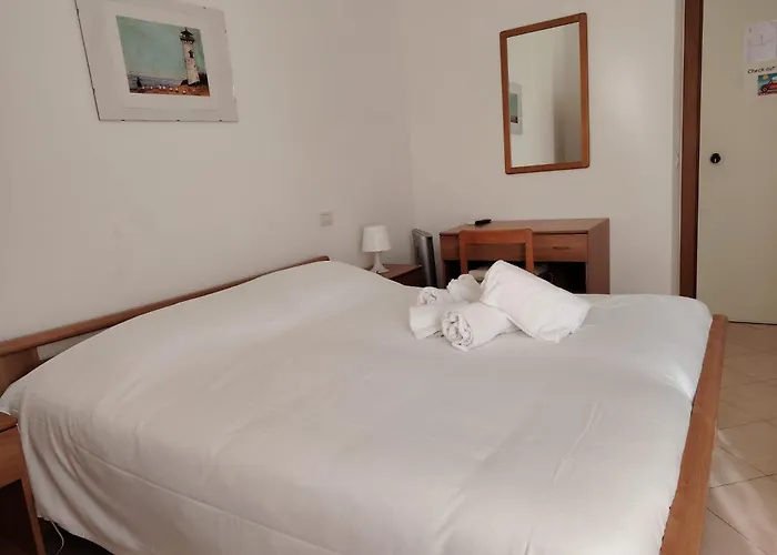 Silvia - Cinque Terre Hotel 2*