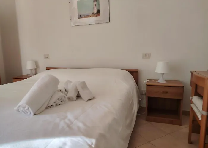 Silvia - Cinque Terre 2* Framura