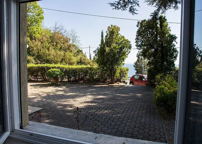 Silvia - Cinque Terre 酒店 2*
