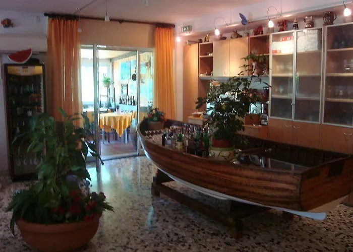 酒店 Silvia - Cinque Terre 2*